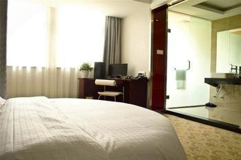 Provence Garden Hotel Ухань Экстерьер фото